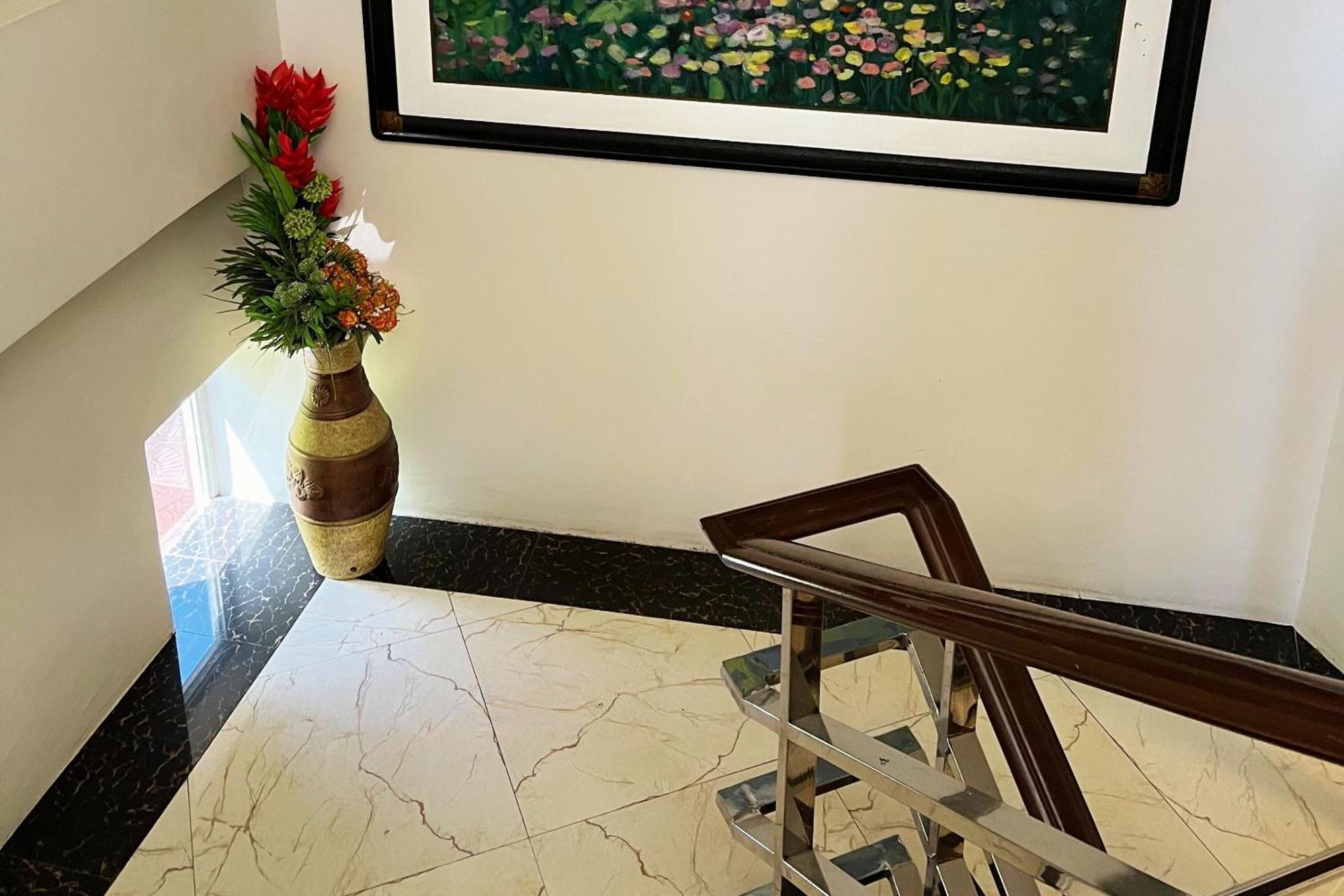Venezia Suites Hotel Iloilo Екстер'єр фото
