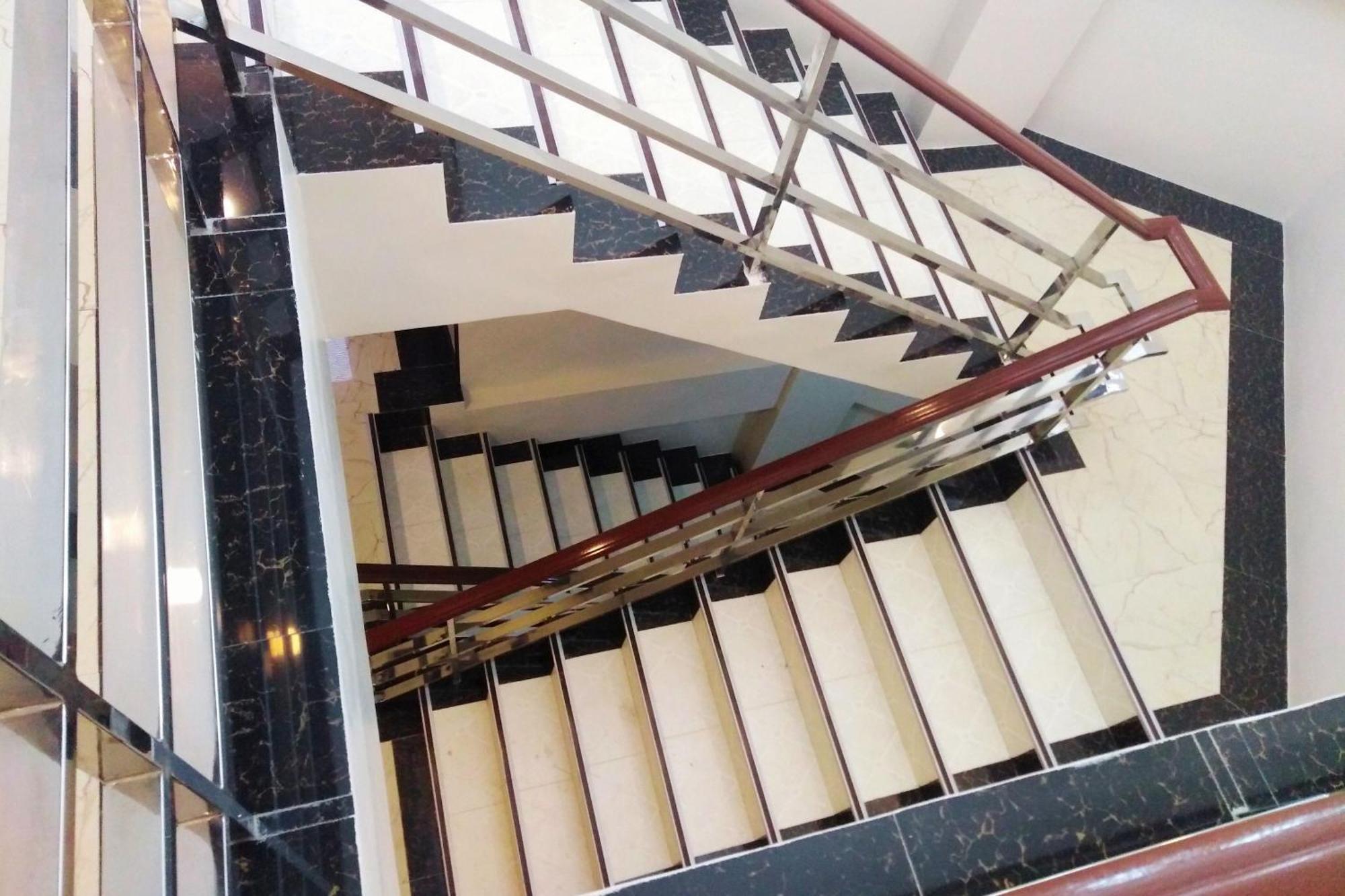 Venezia Suites Hotel Iloilo Екстер'єр фото